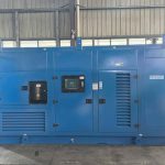 2000KW Yuchai Genset Include Standby Diesel Generator Portable Diesel Generator Industrial Electrical Starting System Generator