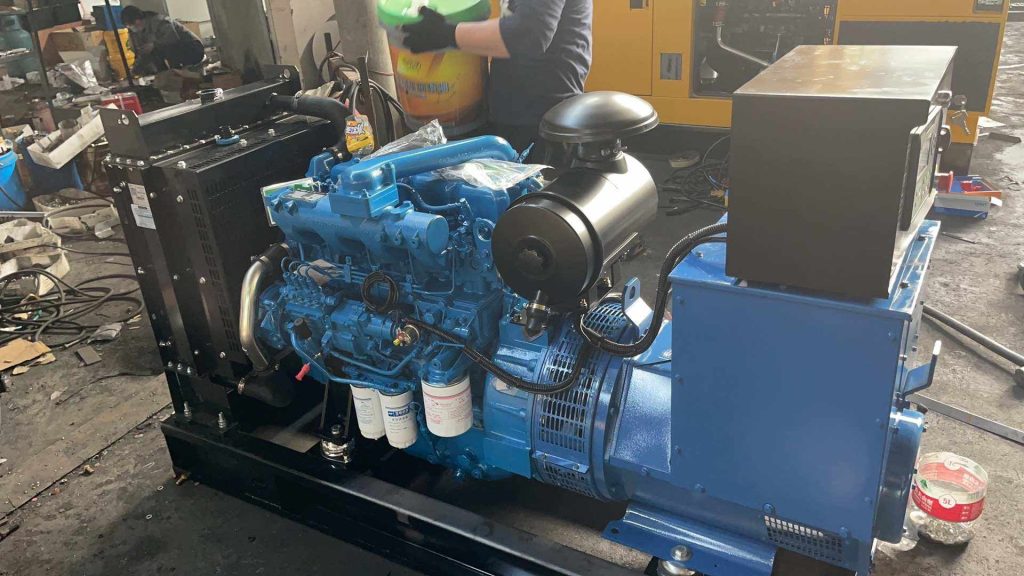 880KW Yuchai Genset Include Trailer Open Frame Type Silent Type Use on School Hospital Factory Emergency Power