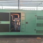 1500KW Yuchai Genset Include Trailer Container Type Silent Emergency Backup diesel Generator Auto Start diesel Generator Set