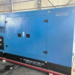 180KW Yuchai Genset Include Trailer Open Frame Type Silent Type Use on Industry and Manufacturing Construction Site