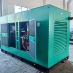 550KW Yuchai Genset Include Container Open Frame Type Silent Type Use in Industry and Manufacturing Construction Site